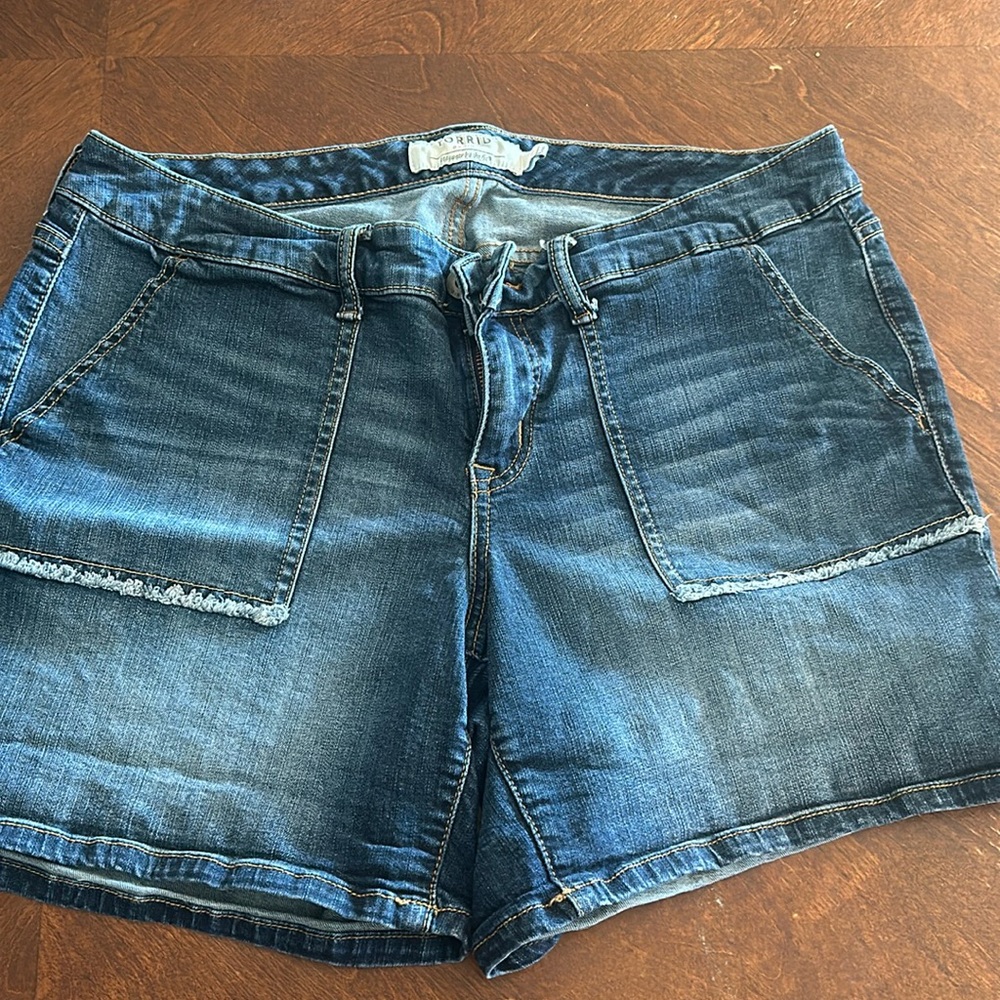 Torrid shorts jeans size 16